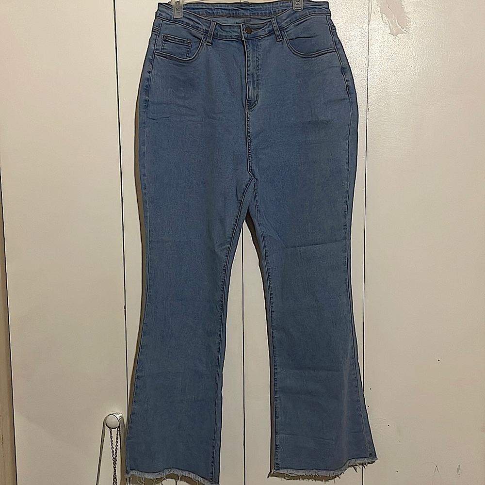 Plus High Waist Raw Hem Flare Leg jeans